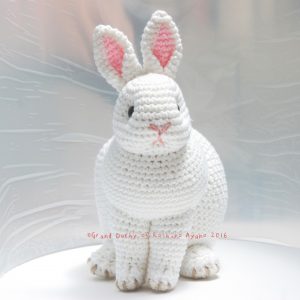 Amigurumi Realistic White Bunny 本物みたいな白いうさぎのあみぐるみ